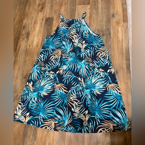 Time and Tru Dresses & Skirts - Time and Tru Tropical Print Sleeveless Dress